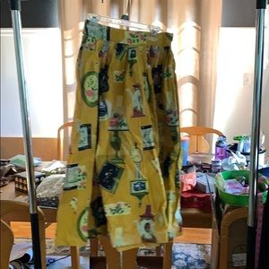 Vintage skirt with whimsical print